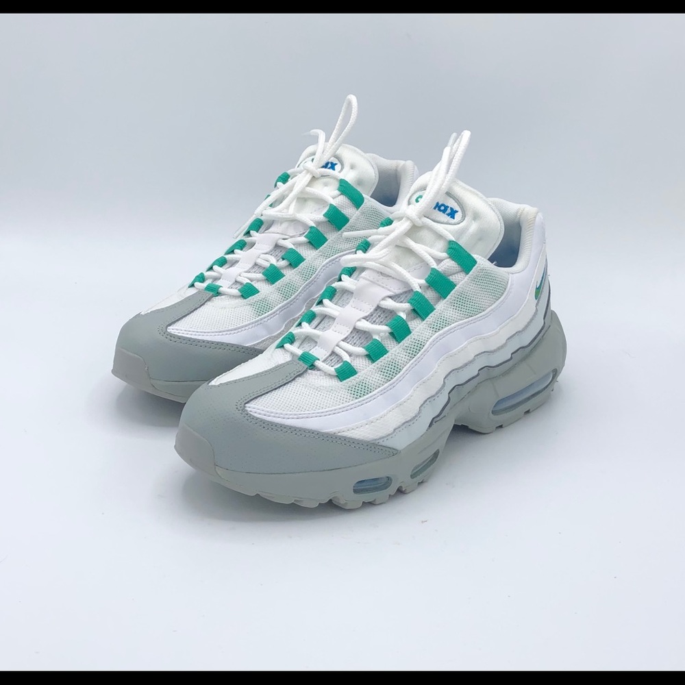 NEW Nike Air Max 95 Essential Men's Shoes - Picture 2 of 7